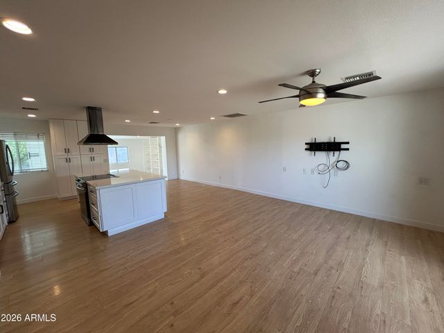 8631 E JACKRABBIT Road, Scottsdale, AZ 85250