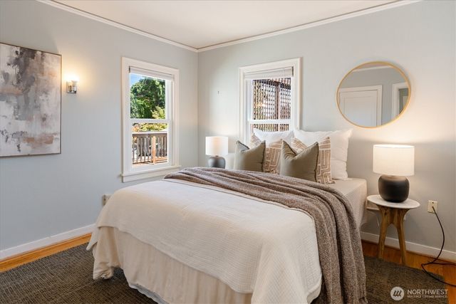 8036 9th Avenue NW, Seattle, WA 98117