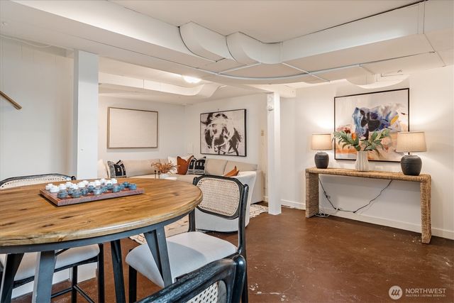 8036 9th Avenue NW, Seattle, WA 98117
