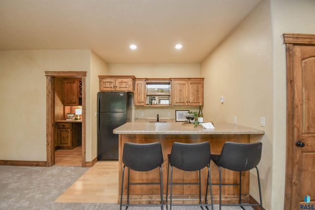 1325 W Wicklow Ct Court, Sioux Falls, SD 57108