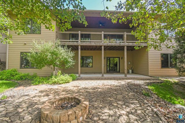 1325 W Wicklow Ct Court, Sioux Falls, SD 57108