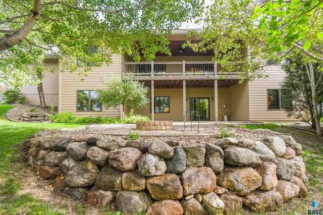1325 W Wicklow Ct Court, Sioux Falls, SD 57108