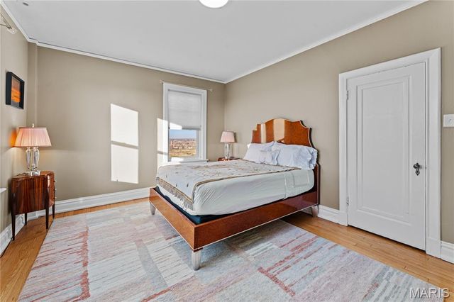 625 S Skinker Boulevard 1702, St Louis, MO 63105