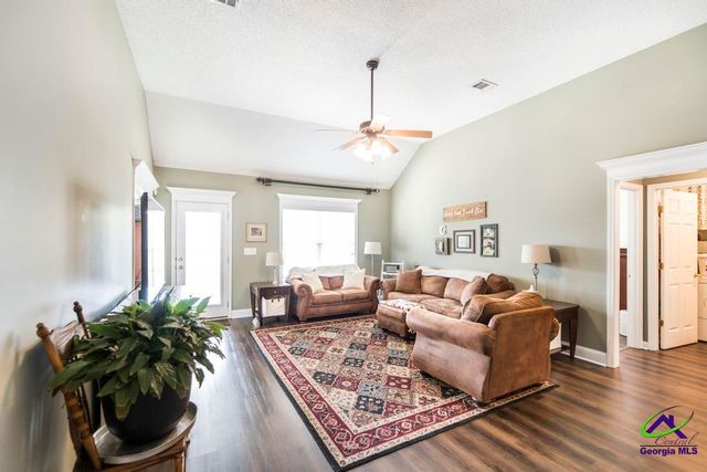 109 Sanders Court, Warner Robins, GA 31088