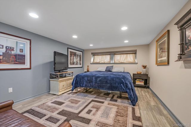 849 Flanders Drive, North Woodmere, NY 11581