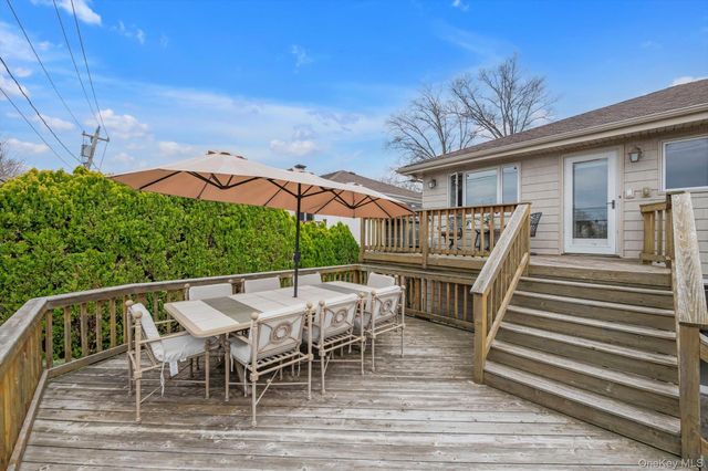 849 Flanders Drive, North Woodmere, NY 11581