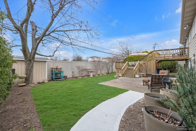 849 Flanders Drive, North Woodmere, NY 11581