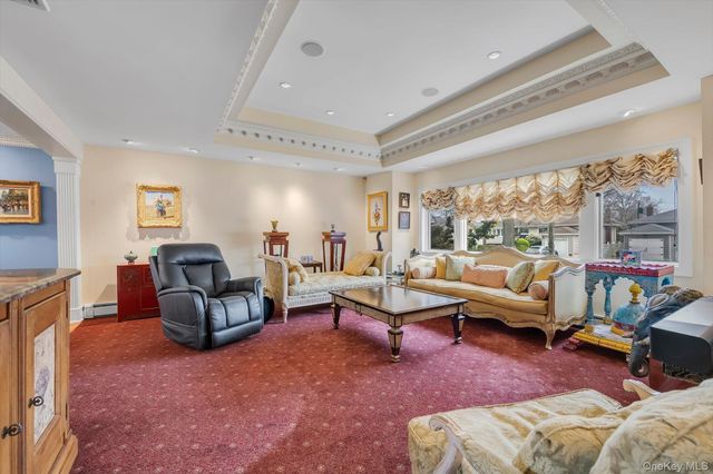 849 Flanders Drive, North Woodmere, NY 11581