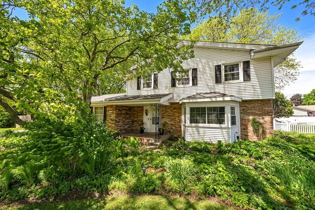 13780 W Graham STREET, New Berlin, WI 53151
