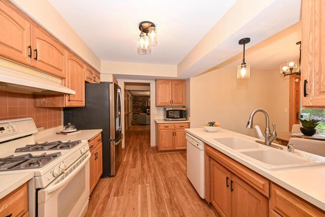 13780 W Graham STREET, New Berlin, WI 53151