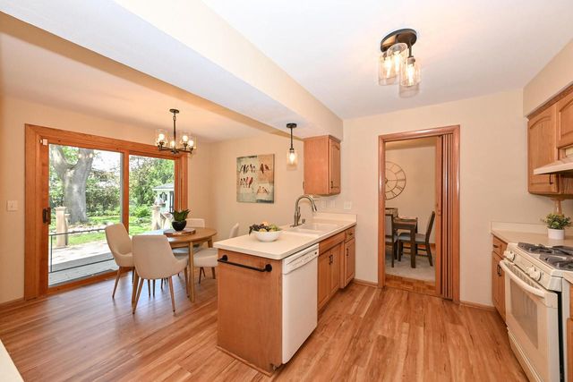 13780 W Graham STREET, New Berlin, WI 53151
