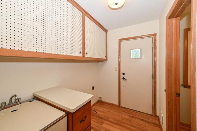13780 W Graham STREET, New Berlin, WI 53151