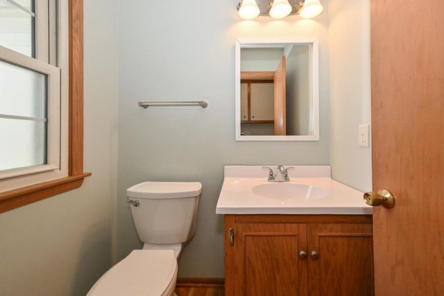 13780 W Graham STREET, New Berlin, WI 53151