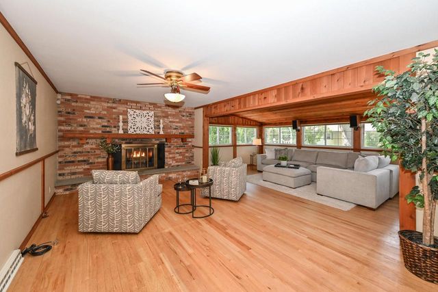 13780 W Graham STREET, New Berlin, WI 53151