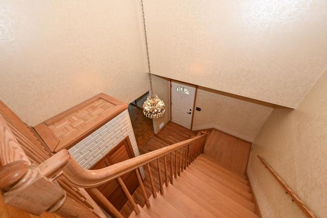13780 W Graham STREET, New Berlin, WI 53151