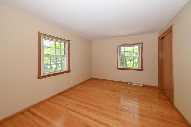 13780 W Graham STREET, New Berlin, WI 53151