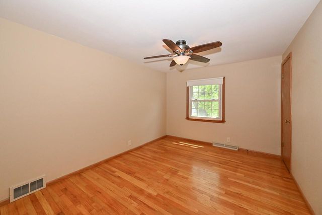 13780 W Graham STREET, New Berlin, WI 53151