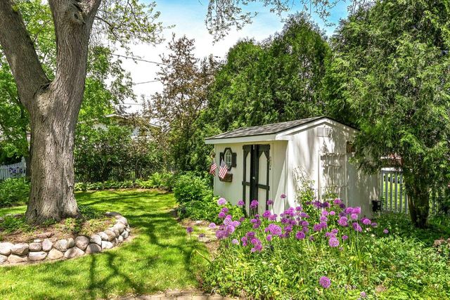 13780 W Graham STREET, New Berlin, WI 53151