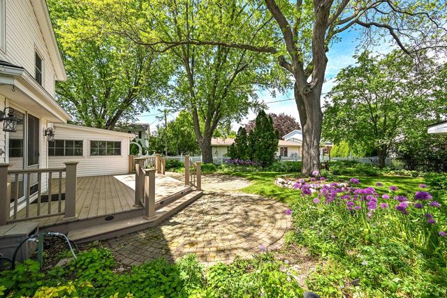 13780 W Graham STREET, New Berlin, WI 53151