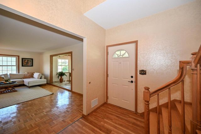 13780 W Graham STREET, New Berlin, WI 53151