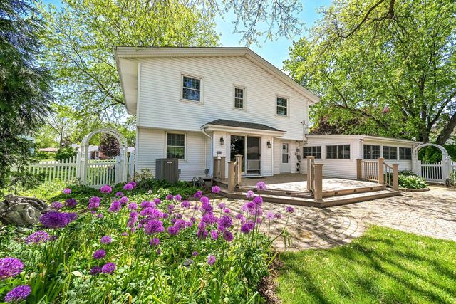 13780 W Graham STREET, New Berlin, WI 53151