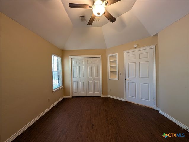 1043 Rivertree Drive, New Braunfels, TX 78130