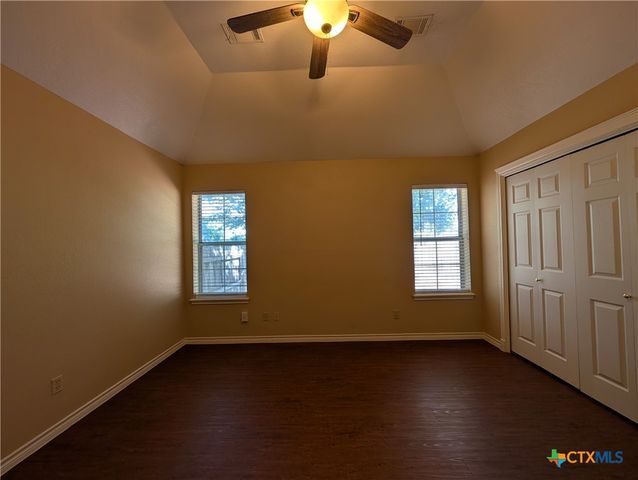 1043 Rivertree Drive, New Braunfels, TX 78130