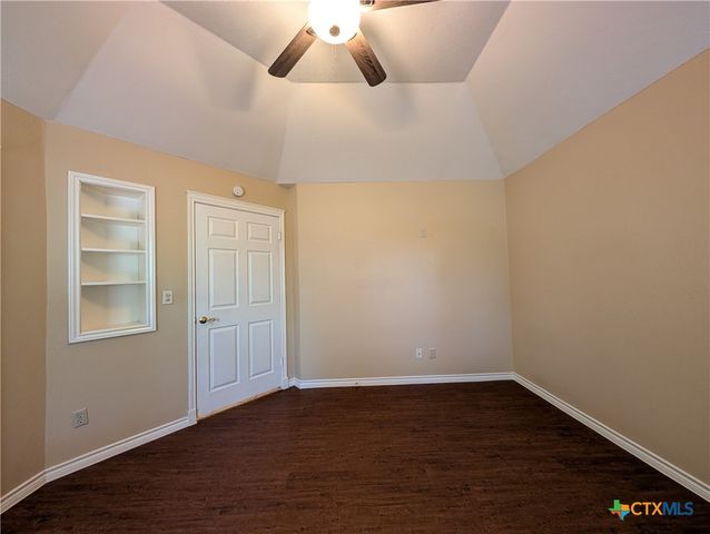 1043 Rivertree Drive, New Braunfels, TX 78130
