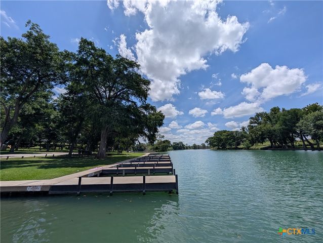 1043 Rivertree Drive, New Braunfels, TX 78130