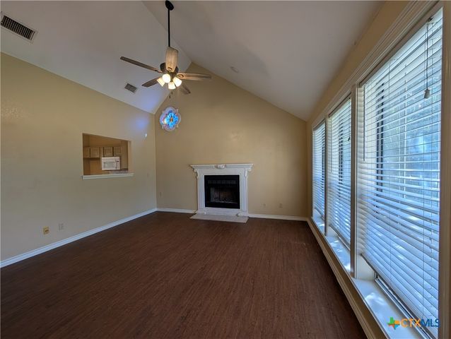 1043 Rivertree Drive, New Braunfels, TX 78130