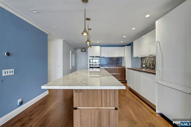 7000 Boulevard East 39G, Guttenberg, NJ 07093