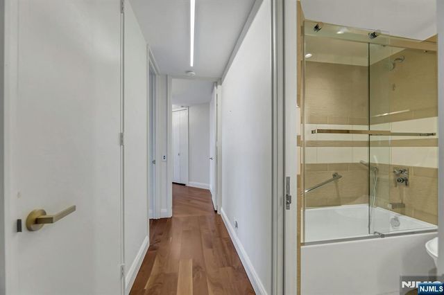 7000 Boulevard East 39G, Guttenberg, NJ 07093