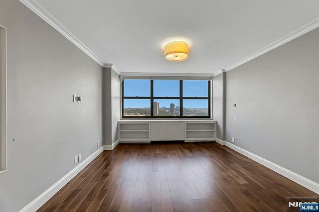 7000 Boulevard East 39G, Guttenberg, NJ 07093