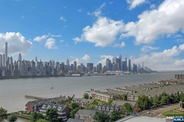 7000 Boulevard East 39G, Guttenberg, NJ 07093