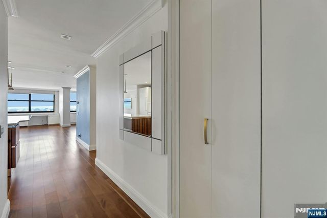 7000 Boulevard East 39G, Guttenberg, NJ 07093