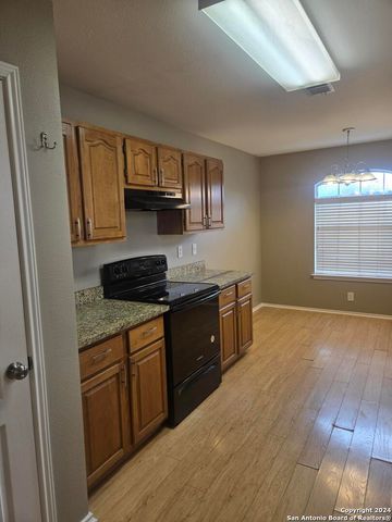 15306 Winged Foot, Selma, TX 78154