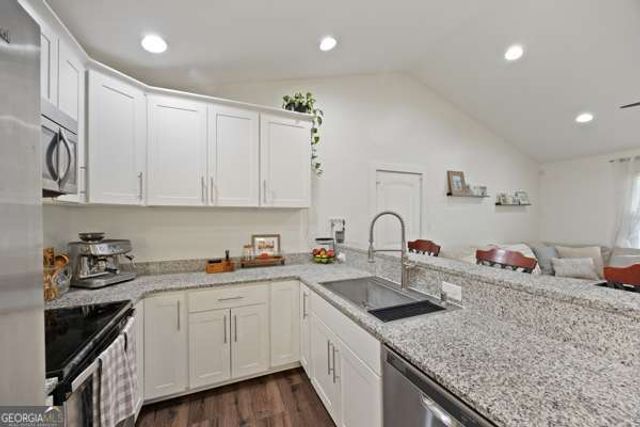 1318 Whitfield Park Drive, Savannah, GA 31406