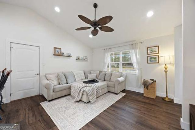 1318 Whitfield Park Drive, Savannah, GA 31406