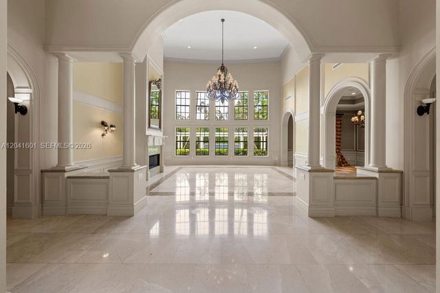 9001 SW 59th Ct, Pinecrest, FL 33156