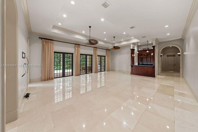 9001 SW 59th Ct, Pinecrest, FL 33156