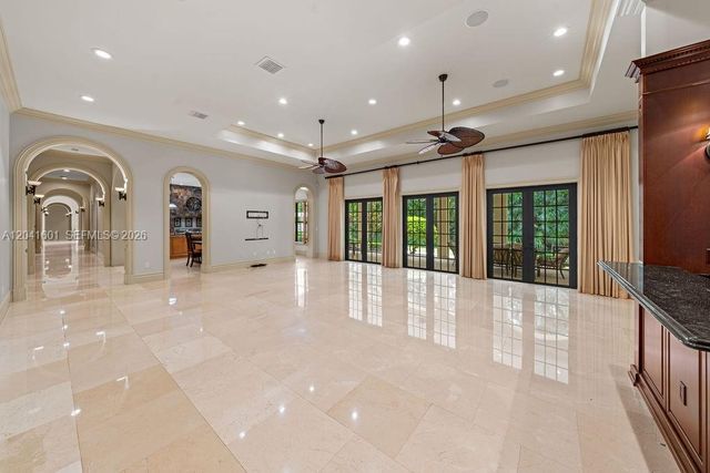 9001 SW 59th Ct, Pinecrest, FL 33156