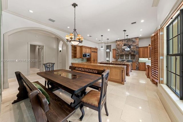 9001 SW 59th Ct, Pinecrest, FL 33156