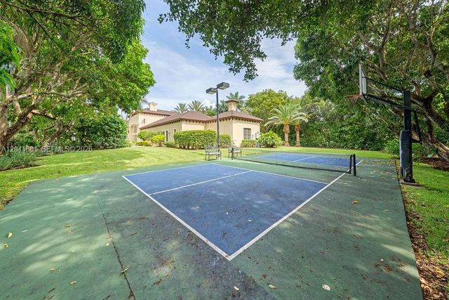 9001 SW 59th Ct, Pinecrest, FL 33156