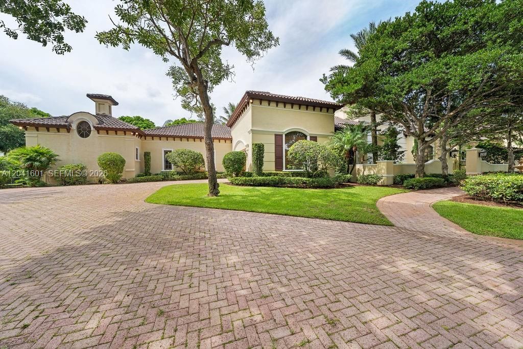 9001 SW 59th Ct, Pinecrest, FL 33156