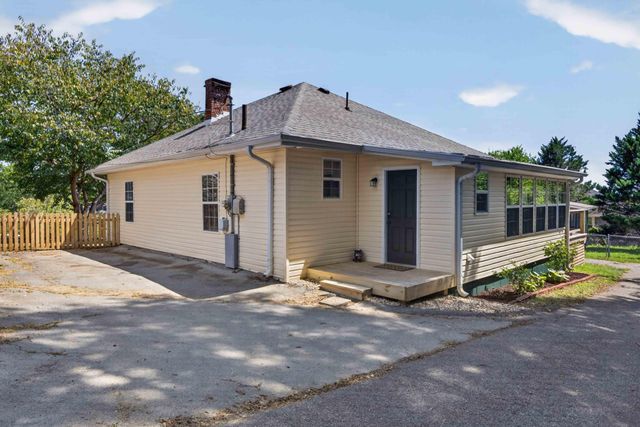 3353 Whitney Street, Lupton City, TN 37351