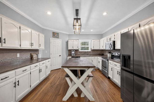 3353 Whitney Street, Lupton City, TN 37351