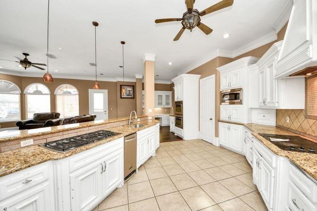 8930 Water Crest Trail, Richmond, TX 77469