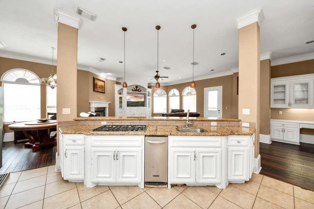 8930 Water Crest Trail, Richmond, TX 77469