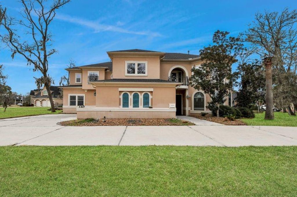 8930 Water Crest Trail, Richmond, TX 77469