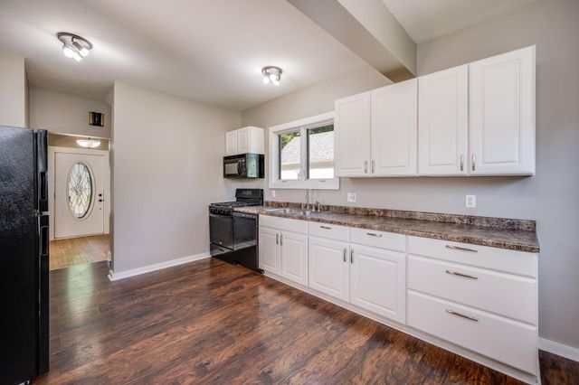 431 Nicollet Avenue, Mankato, MN 56003